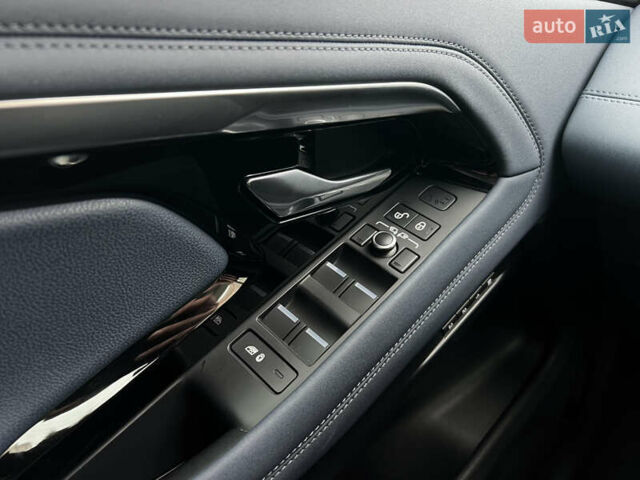 Сірий Ленд Ровер Рендж Ровер Евок, об'ємом двигуна 2 л та пробігом 70 тис. км за 29000 $, фото 14 на Automoto.ua