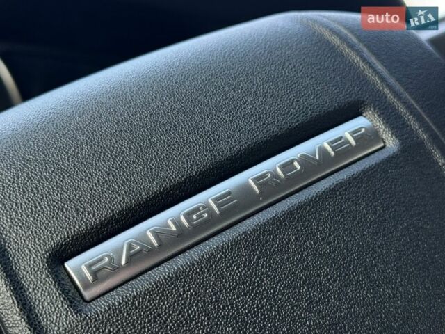 Серый Ленд Ровер Рендж Ровер Эвок, объемом двигателя 2 л и пробегом 130 тыс. км за 23900 $, фото 49 на Automoto.ua