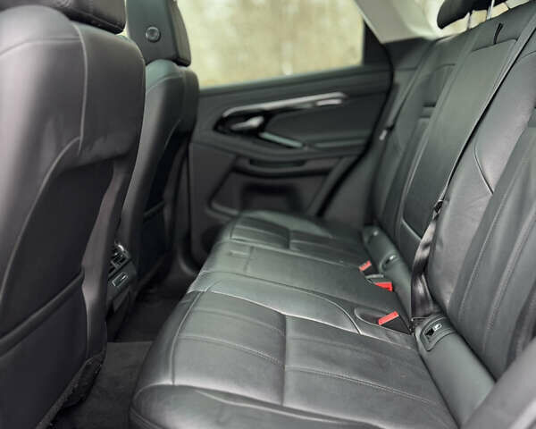 Серый Ленд Ровер Рендж Ровер Эвок, объемом двигателя 2 л и пробегом 37 тыс. км за 29900 $, фото 9 на Automoto.ua