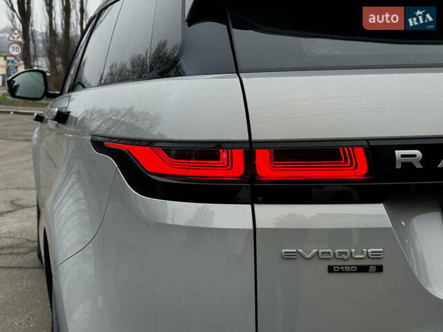 Сірий Ленд Ровер Рендж Ровер Евок, об'ємом двигуна 2 л та пробігом 65 тис. км за 28000 $, фото 18 на Automoto.ua