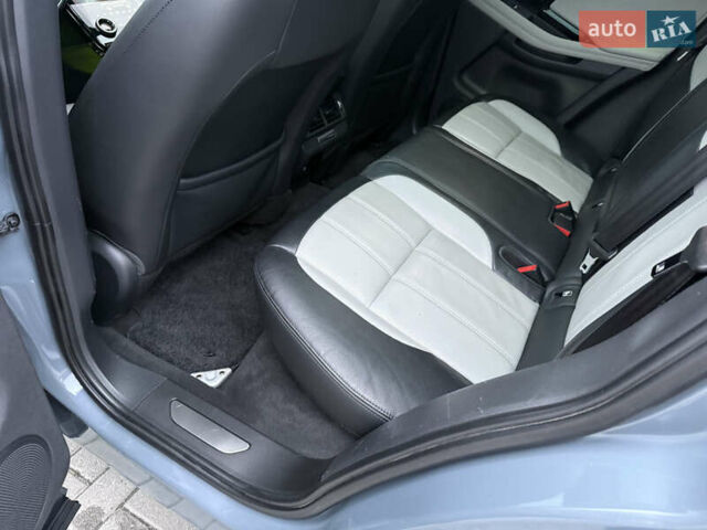 Сірий Ленд Ровер Рендж Ровер Евок, об'ємом двигуна 2 л та пробігом 161 тис. км за 29999 $, фото 26 на Automoto.ua