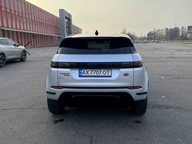 Серый Ленд Ровер Рендж Ровер Эвок, объемом двигателя 2 л и пробегом 36 тыс. км за 33700 $, фото 4 на Automoto.ua