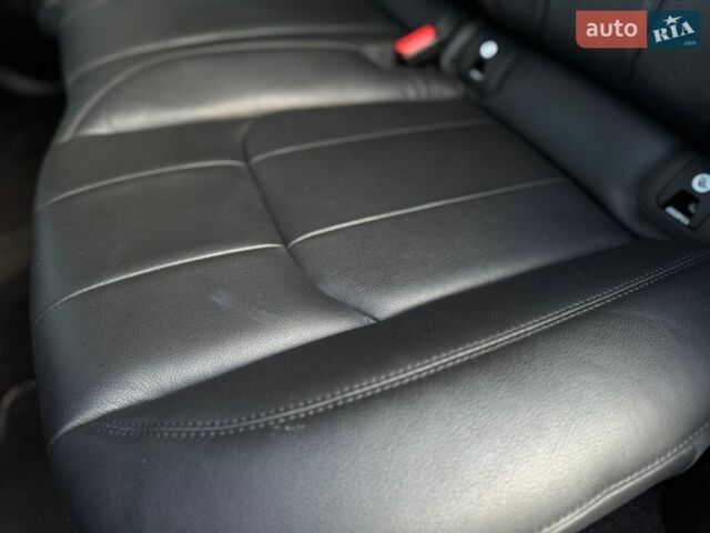 Серый Ленд Ровер Рендж Ровер Эвок, объемом двигателя 2 л и пробегом 130 тыс. км за 23900 $, фото 91 на Automoto.ua