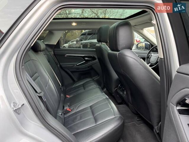 Серый Ленд Ровер Рендж Ровер Эвок, объемом двигателя 2 л и пробегом 108 тыс. км за 32900 $, фото 13 на Automoto.ua