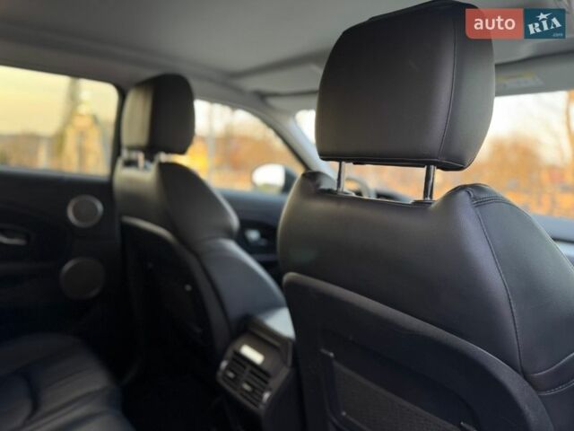 Серый Ленд Ровер Рендж Ровер Эвок, объемом двигателя 2 л и пробегом 130 тыс. км за 23900 $, фото 79 на Automoto.ua