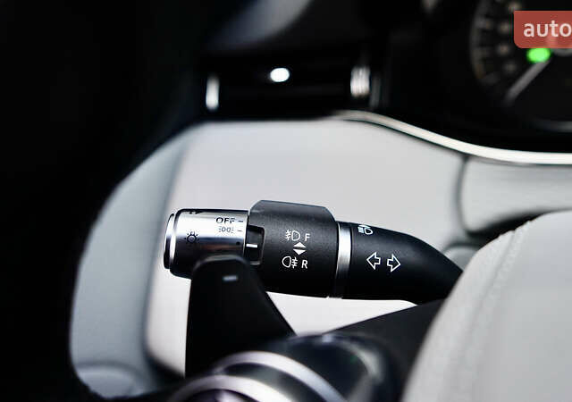 Серый Ленд Ровер Рендж Ровер Эвок, объемом двигателя 2 л и пробегом 95 тыс. км за 37800 $, фото 35 на Automoto.ua