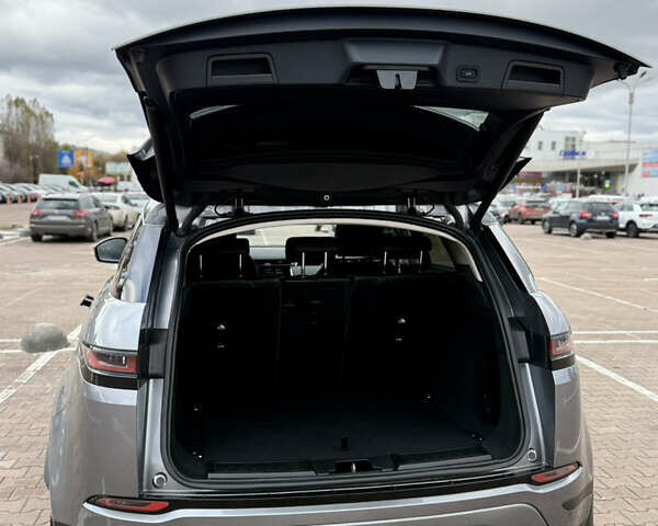 Серый Ленд Ровер Рендж Ровер Эвок, объемом двигателя 2 л и пробегом 120 тыс. км за 35000 $, фото 37 на Automoto.ua