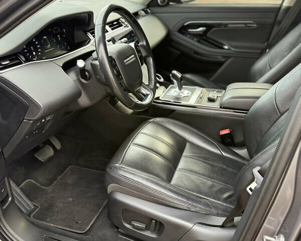 Серый Ленд Ровер Рендж Ровер Эвок, объемом двигателя 2 л и пробегом 120 тыс. км за 35000 $, фото 12 на Automoto.ua