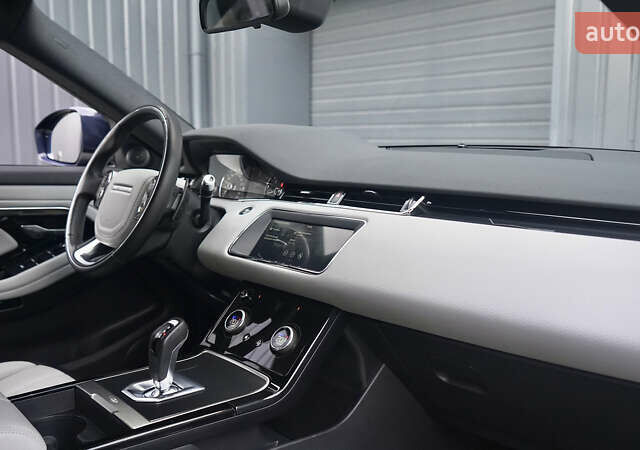 Серый Ленд Ровер Рендж Ровер Эвок, объемом двигателя 2 л и пробегом 95 тыс. км за 37800 $, фото 41 на Automoto.ua