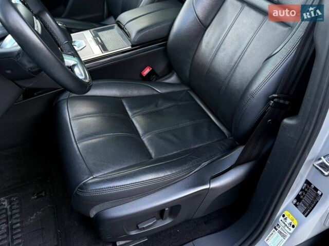 Сірий Ленд Ровер Рендж Ровер Евок, об'ємом двигуна 2 л та пробігом 71 тис. км за 30500 $, фото 12 на Automoto.ua