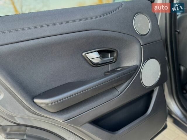 Серый Ленд Ровер Рендж Ровер Эвок, объемом двигателя 2 л и пробегом 130 тыс. км за 23900 $, фото 101 на Automoto.ua