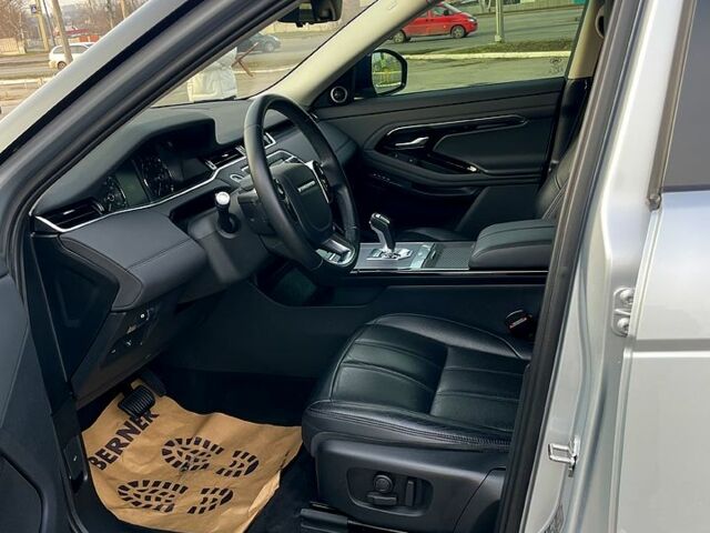 Серый Ленд Ровер Рендж Ровер Эвок, объемом двигателя 2 л и пробегом 36 тыс. км за 33700 $, фото 6 на Automoto.ua