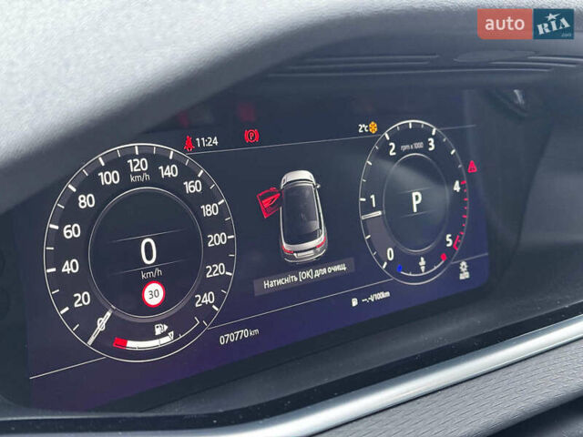 Сірий Ленд Ровер Рендж Ровер Евок, об'ємом двигуна 2 л та пробігом 65 тис. км за 28000 $, фото 36 на Automoto.ua