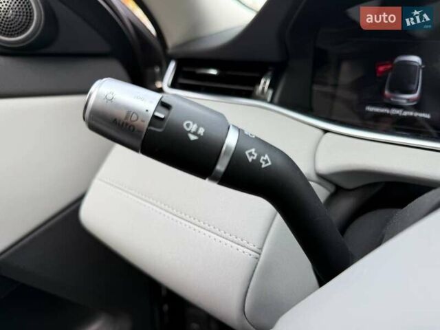 Ленд Ровер Рендж Ровер Эвок 2019 в Киеве на Automoto.ua Серый Ленд Ровер Рендж Ровер Эвок, объемом двигателя 2 л и пробегом 149 тыс. км за 31990 $, фото 16 на Automoto.ua