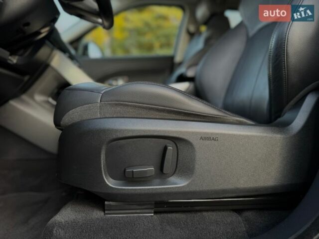 Серый Ленд Ровер Рендж Ровер Эвок, объемом двигателя 2 л и пробегом 130 тыс. км за 23900 $, фото 43 на Automoto.ua