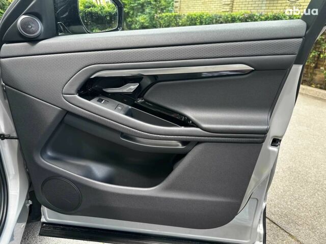 Сірий Ленд Ровер Рендж Ровер Евок, об'ємом двигуна 2 л та пробігом 65 тис. км за 30790 $, фото 28 на Automoto.ua