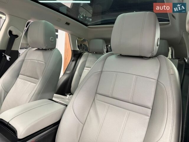 Серый Ленд Ровер Рендж Ровер Эвок, объемом двигателя 2 л и пробегом 75 тыс. км за 31500 $, фото 19 на Automoto.ua