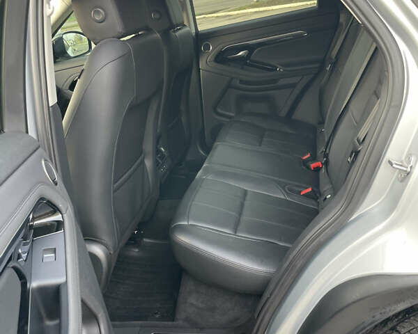 Сірий Ленд Ровер Рендж Ровер Евок, об'ємом двигуна 2 л та пробігом 36 тис. км за 35000 $, фото 22 на Automoto.ua