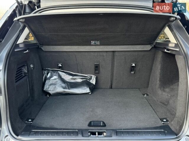 Серый Ленд Ровер Рендж Ровер Эвок, объемом двигателя 2 л и пробегом 130 тыс. км за 23900 $, фото 96 на Automoto.ua