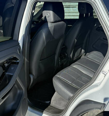 Сірий Ленд Ровер Рендж Ровер Евок, об'ємом двигуна 2 л та пробігом 71 тис. км за 29900 $, фото 12 на Automoto.ua