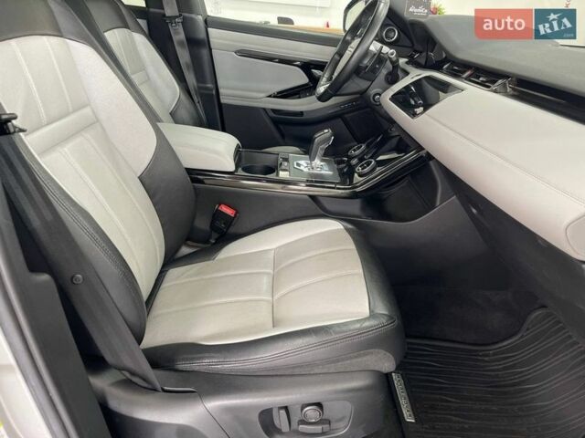 Сірий Ленд Ровер Рендж Ровер Евок, об'ємом двигуна 0 л та пробігом 61 тис. км за 34990 $, фото 37 на Automoto.ua