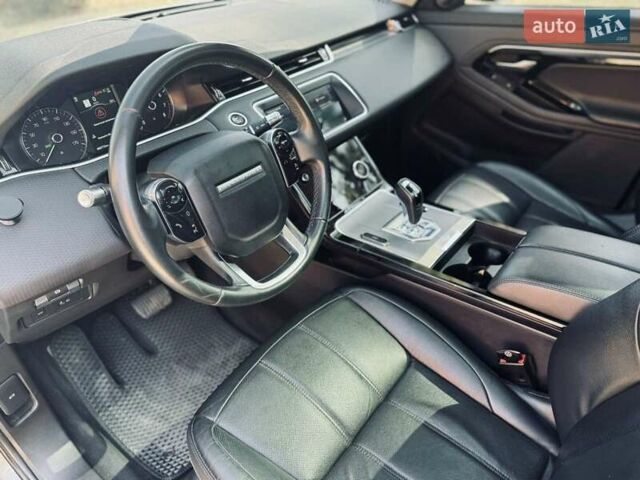 Серый Ленд Ровер Рендж Ровер Эвок, объемом двигателя 2 л и пробегом 84 тыс. км за 33500 $, фото 2 на Automoto.ua