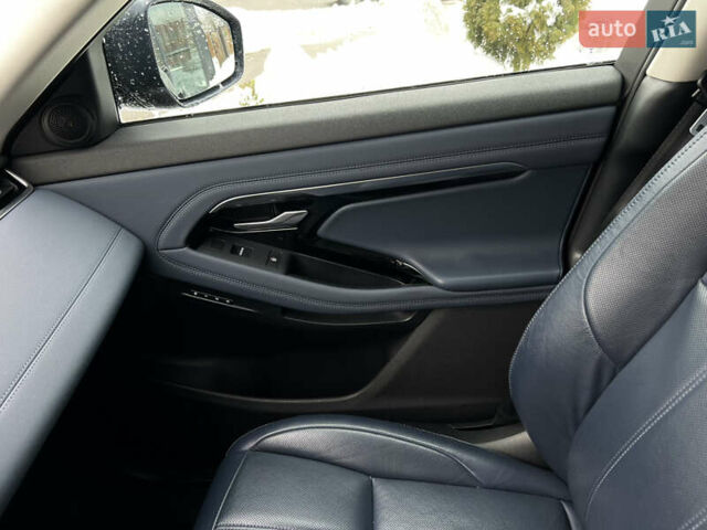 Сірий Ленд Ровер Рендж Ровер Евок, об'ємом двигуна 2 л та пробігом 70 тис. км за 29000 $, фото 20 на Automoto.ua