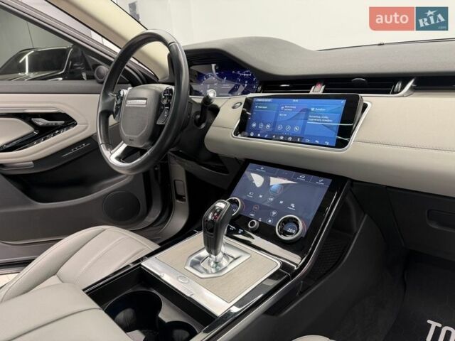 Серый Ленд Ровер Рендж Ровер Эвок, объемом двигателя 2 л и пробегом 75 тыс. км за 31500 $, фото 41 на Automoto.ua