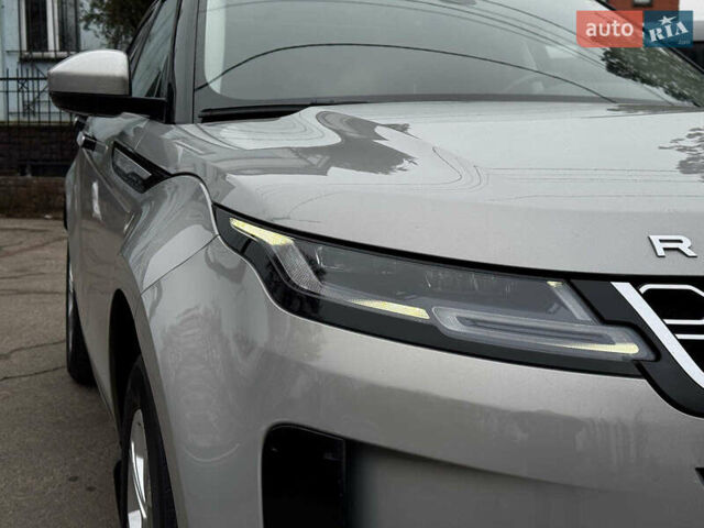 Сірий Ленд Ровер Рендж Ровер Евок, об'ємом двигуна 2 л та пробігом 65 тис. км за 28000 $, фото 6 на Automoto.ua