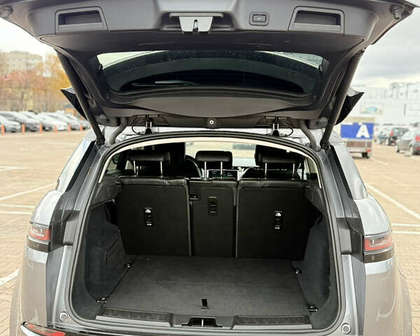 Серый Ленд Ровер Рендж Ровер Эвок, объемом двигателя 2 л и пробегом 120 тыс. км за 35000 $, фото 35 на Automoto.ua