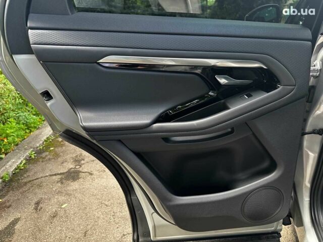 Сірий Ленд Ровер Рендж Ровер Евок, об'ємом двигуна 2 л та пробігом 65 тис. км за 30790 $, фото 21 на Automoto.ua