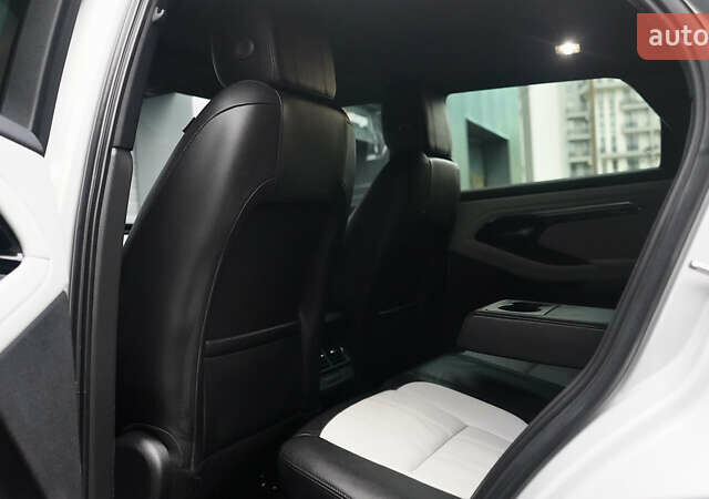 Серый Ленд Ровер Рендж Ровер Эвок, объемом двигателя 2 л и пробегом 95 тыс. км за 37800 $, фото 45 на Automoto.ua