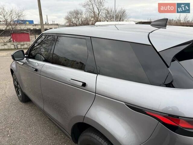 Серый Ленд Ровер Рендж Ровер Эвок, объемом двигателя 2 л и пробегом 85 тыс. км за 29500 $, фото 2 на Automoto.ua