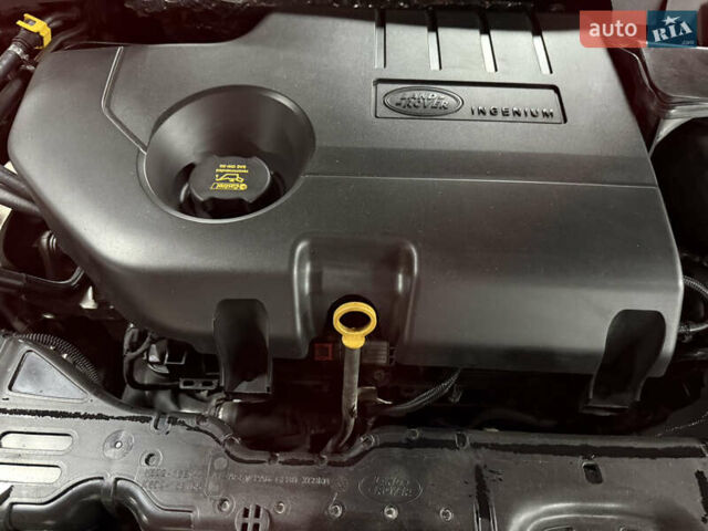 Сірий Ленд Ровер Рендж Ровер Евок, об'ємом двигуна 2 л та пробігом 103 тис. км за 31700 $, фото 24 на Automoto.ua