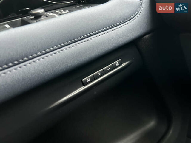 Сірий Ленд Ровер Рендж Ровер Евок, об'ємом двигуна 2 л та пробігом 70 тис. км за 29000 $, фото 15 на Automoto.ua