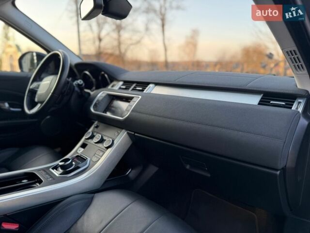 Серый Ленд Ровер Рендж Ровер Эвок, объемом двигателя 2 л и пробегом 130 тыс. км за 23900 $, фото 68 на Automoto.ua
