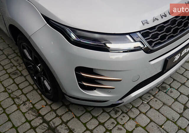 Серый Ленд Ровер Рендж Ровер Эвок, объемом двигателя 2 л и пробегом 95 тыс. км за 37800 $, фото 2 на Automoto.ua