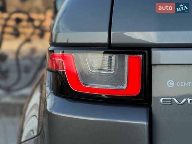 Серый Ленд Ровер Рендж Ровер Эвок, объемом двигателя 2 л и пробегом 130 тыс. км за 23900 $, фото 30 на Automoto.ua