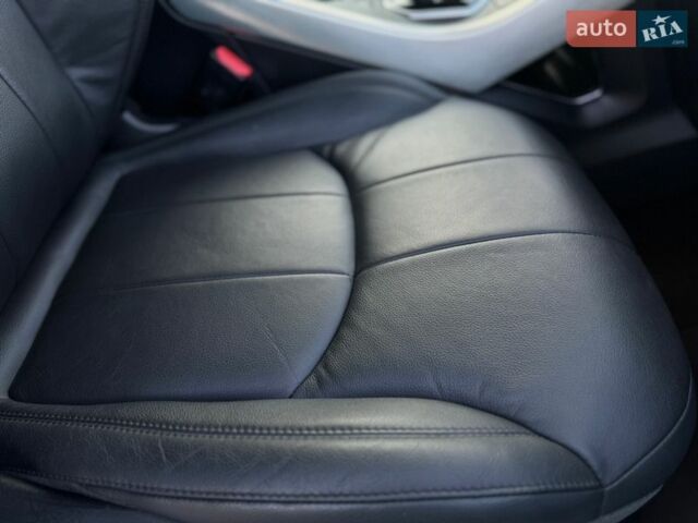 Серый Ленд Ровер Рендж Ровер Эвок, объемом двигателя 2 л и пробегом 130 тыс. км за 23900 $, фото 71 на Automoto.ua