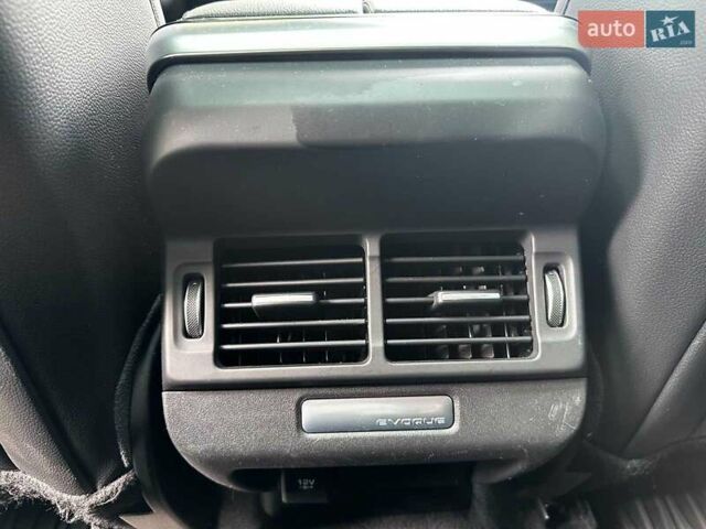 Серый Ленд Ровер Рендж Ровер Эвок, объемом двигателя 2 л и пробегом 65 тыс. км за 30790 $, фото 23 на Automoto.ua