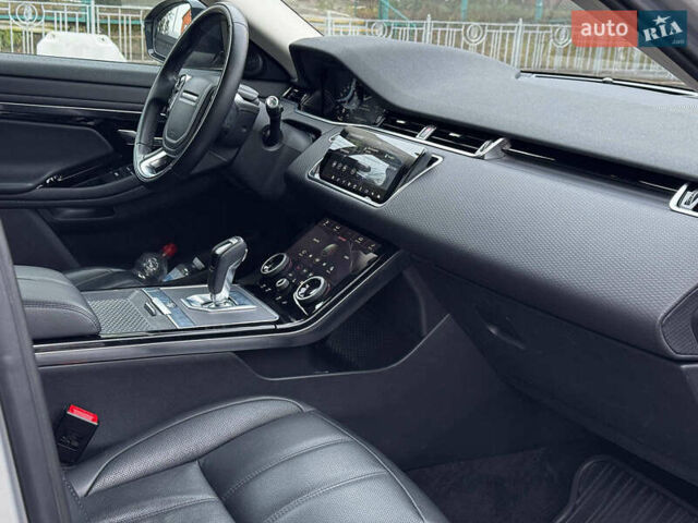 Сірий Ленд Ровер Рендж Ровер Евок, об'ємом двигуна 2 л та пробігом 65 тис. км за 28000 $, фото 43 на Automoto.ua