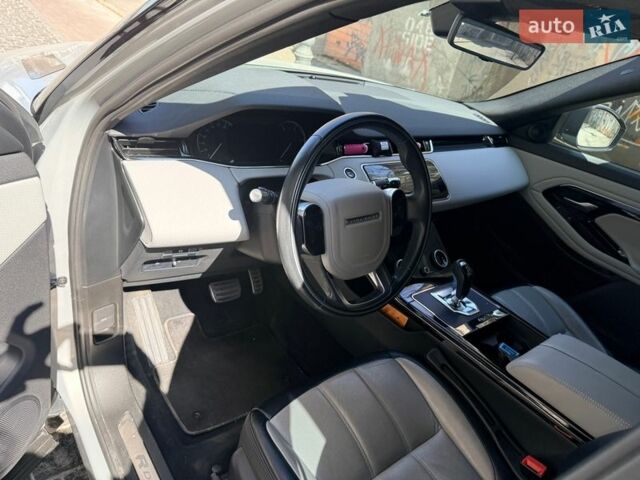 Серый Ленд Ровер Рендж Ровер Эвок, объемом двигателя 2 л и пробегом 30 тыс. км за 40900 $, фото 7 на Automoto.ua