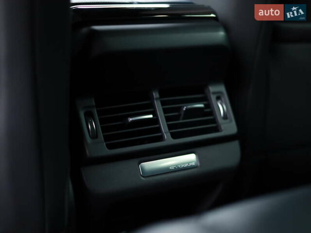 Ленд Ровер Рендж Ровер Эвок 2020 в Киеве на Automoto.ua Серый Ленд Ровер Рендж Ровер Эвок, объемом двигателя 2 л и пробегом 38 тыс. км за 46500 $, фото 30 на Automoto.ua