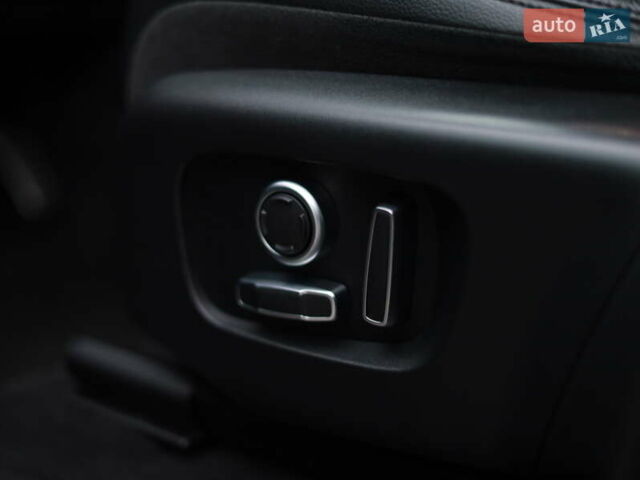 Ленд Ровер Рендж Ровер Эвок 2020 в Киеве на Automoto.ua Серый Ленд Ровер Рендж Ровер Эвок, объемом двигателя 2 л и пробегом 38 тыс. км за 46500 $, фото 20 на Automoto.ua