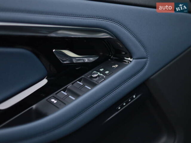 Ленд Ровер Рендж Ровер Эвок 2020 в Киеве на Automoto.ua Серый Ленд Ровер Рендж Ровер Эвок, объемом двигателя 2 л и пробегом 38 тыс. км за 46500 $, фото 19 на Automoto.ua