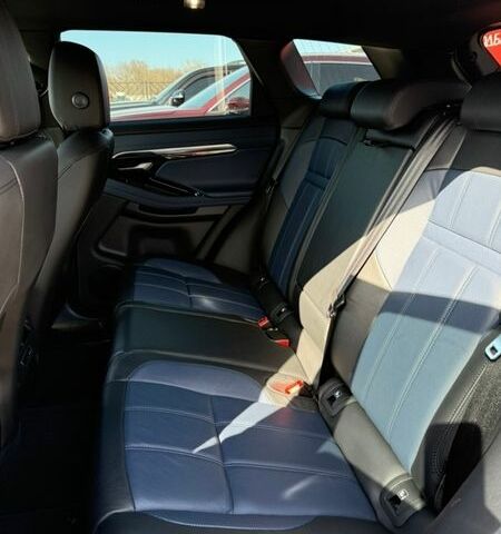 Серый Ленд Ровер Рендж Ровер Эвок, объемом двигателя 2 л и пробегом 46 тыс. км за 40700 $, фото 18 на Automoto.ua