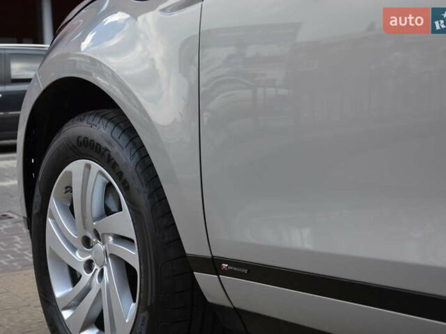 Серый Ленд Ровер Рендж Ровер Эвок, объемом двигателя 2 л и пробегом 48 тыс. км за 33800 $, фото 10 на Automoto.ua