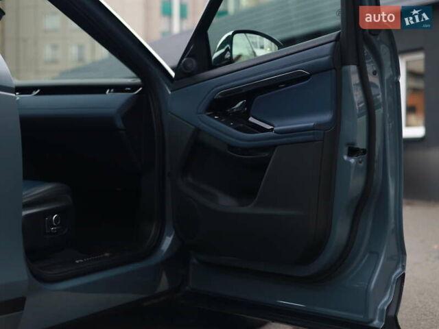 Ленд Ровер Рендж Ровер Эвок 2020 в Киеве на Automoto.ua Серый Ленд Ровер Рендж Ровер Эвок, объемом двигателя 2 л и пробегом 38 тыс. км за 46500 $, фото 12 на Automoto.ua