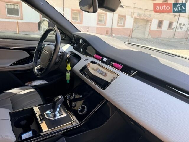 Серый Ленд Ровер Рендж Ровер Эвок, объемом двигателя 2 л и пробегом 30 тыс. км за 40900 $, фото 12 на Automoto.ua