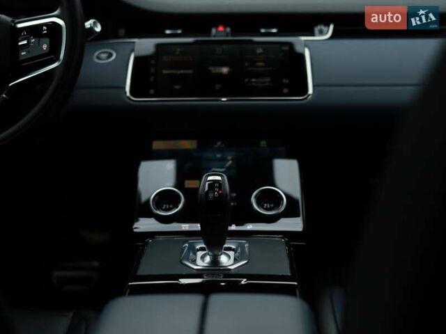 Ленд Ровер Рендж Ровер Эвок 2020 в Киеве на Automoto.ua Серый Ленд Ровер Рендж Ровер Эвок, объемом двигателя 2 л и пробегом 38 тыс. км за 46500 $, фото 14 на Automoto.ua